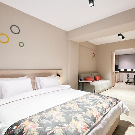 The Mavili Urban Stay Tesalonika Bagian luar foto