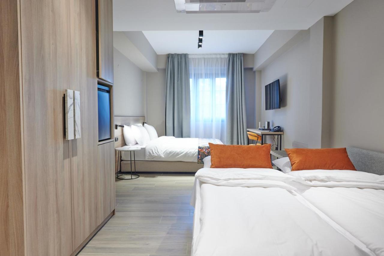 The Mavili Urban Stay Tesalonika Bagian luar foto